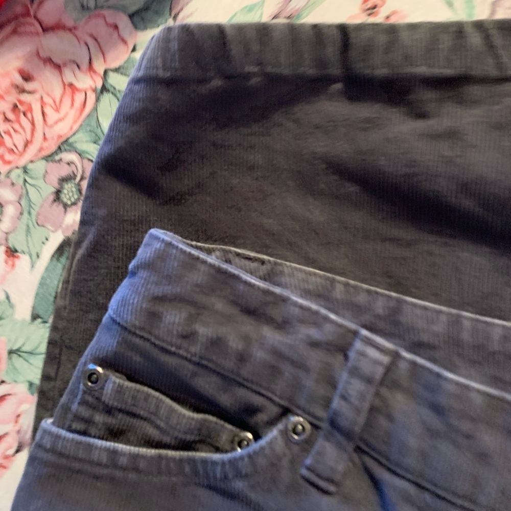 St. John's Bay Women's Boot Cut Jeans - Charcoal Gray 16 P - Picture 3 of 10